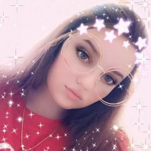 Meet your Posher, Alyssa